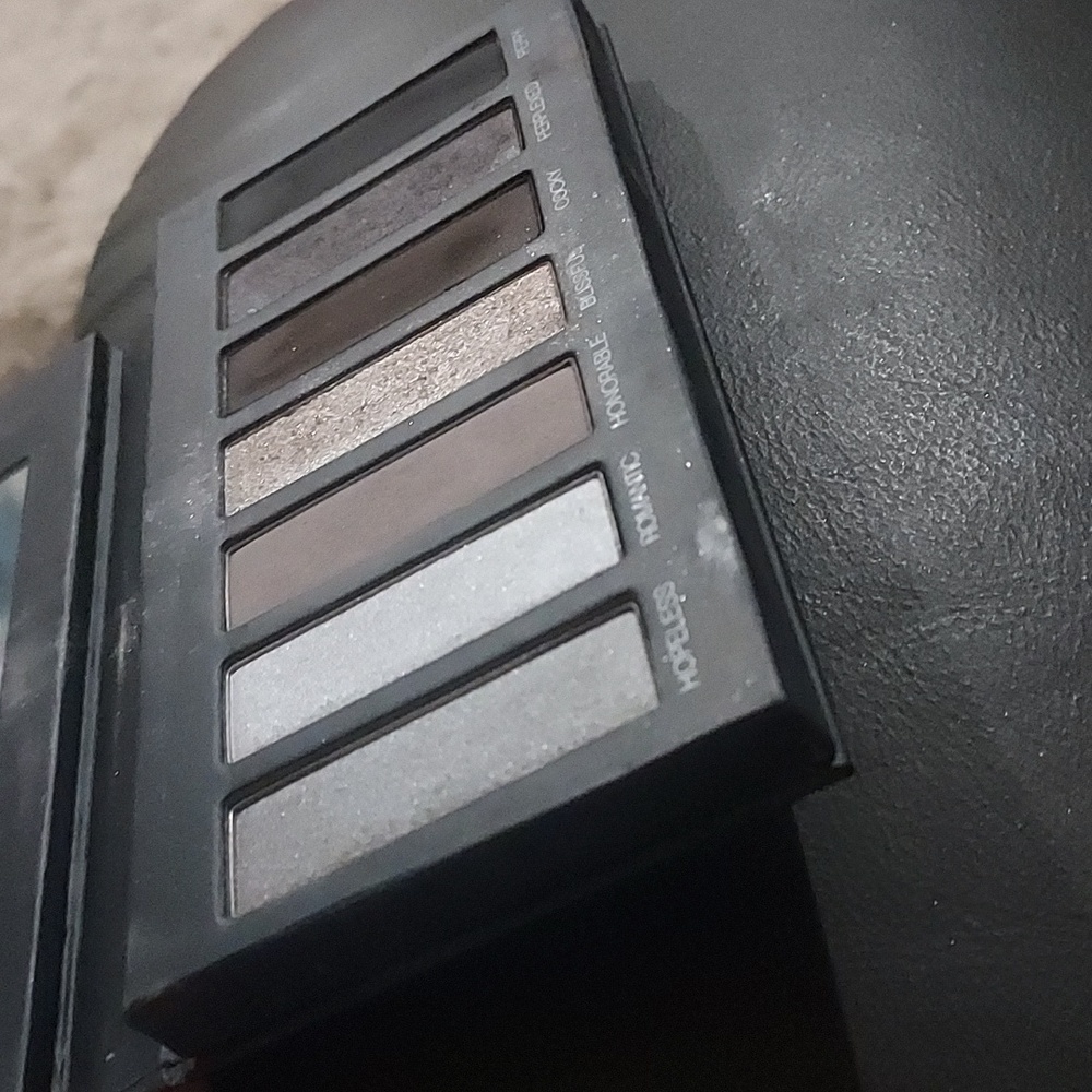 Younique moodstruck addiction shadow 2